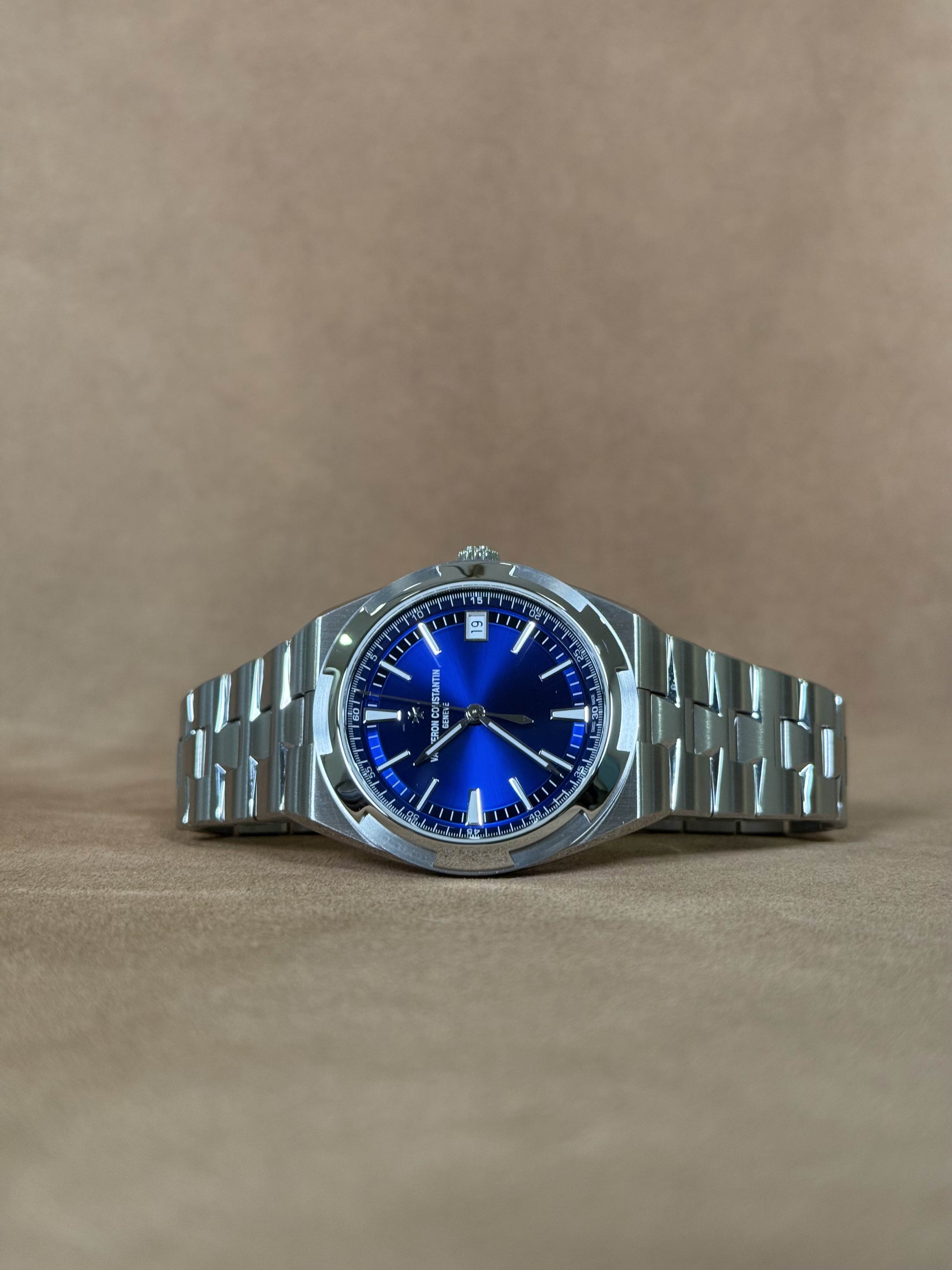Vacheron Constantin Overseas ref 4520V blue dial