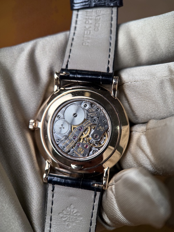 Patek Philippe Calatrava 5119R exhibition caseback
