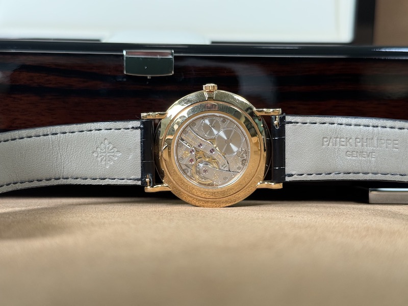 Patek Philippe Calatrava 5119R caseback side