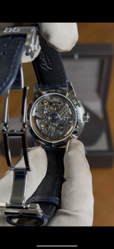 Glashütte Original Senator Excellence exhibition caseback